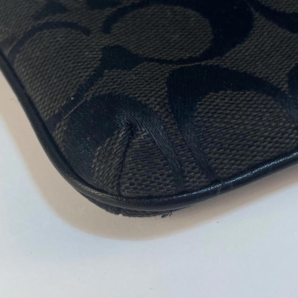 Coach Signature Black Wristlet Pouch - Picture 8 of 9